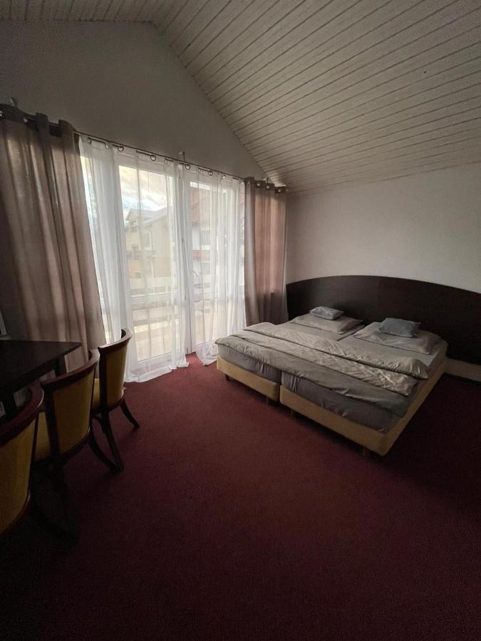 Willa Kaskada Lomianska 33 Warszawa Eksteriør bilde